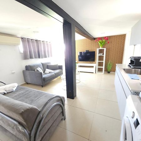 Barak Royal Suites 20 Sea View - ג'קוזי בחצר ומרפסות עם נוף לים エイラート エクステリア 写真