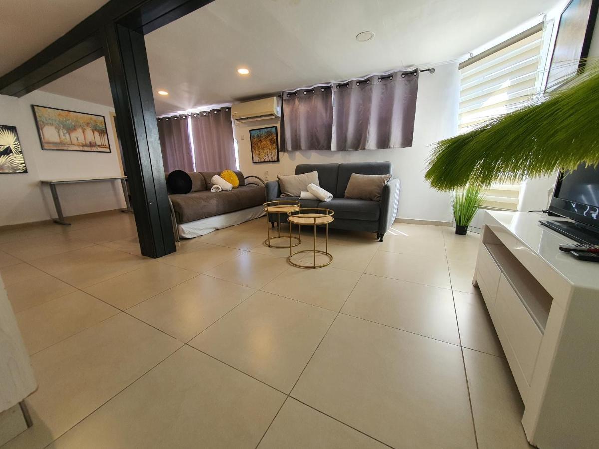 Barak Royal Suites 20 Sea View - ג'קוזי בחצר ומרפסות עם נוף לים エイラート エクステリア 写真