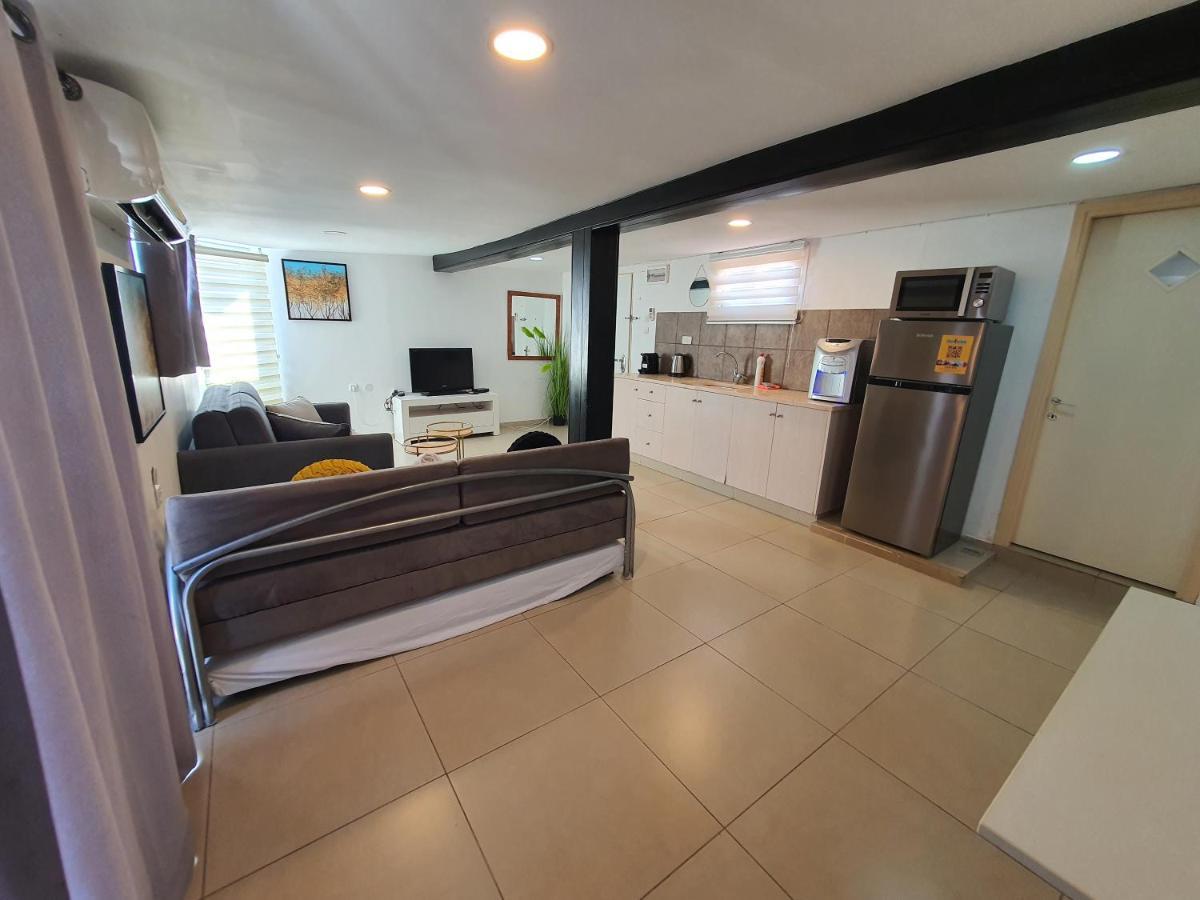 Barak Royal Suites 20 Sea View - ג'קוזי בחצר ומרפסות עם נוף לים エイラート エクステリア 写真