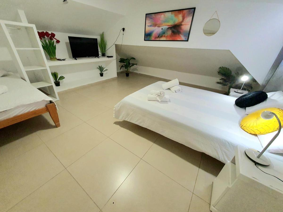 Barak Royal Suites 20 Sea View - ג'קוזי בחצר ומרפסות עם נוף לים エイラート エクステリア 写真